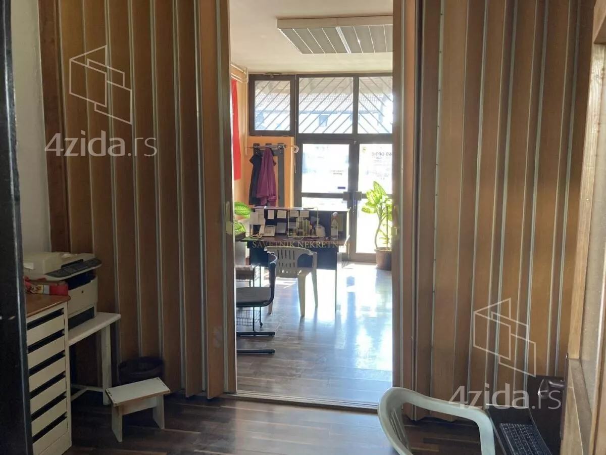 Poslovni prostor | 4zida