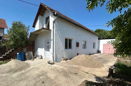 Levačka 42 | 4zida.rs