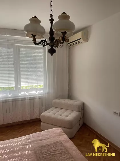 BRAĆE KRKLJUŠ | 4zida.rs