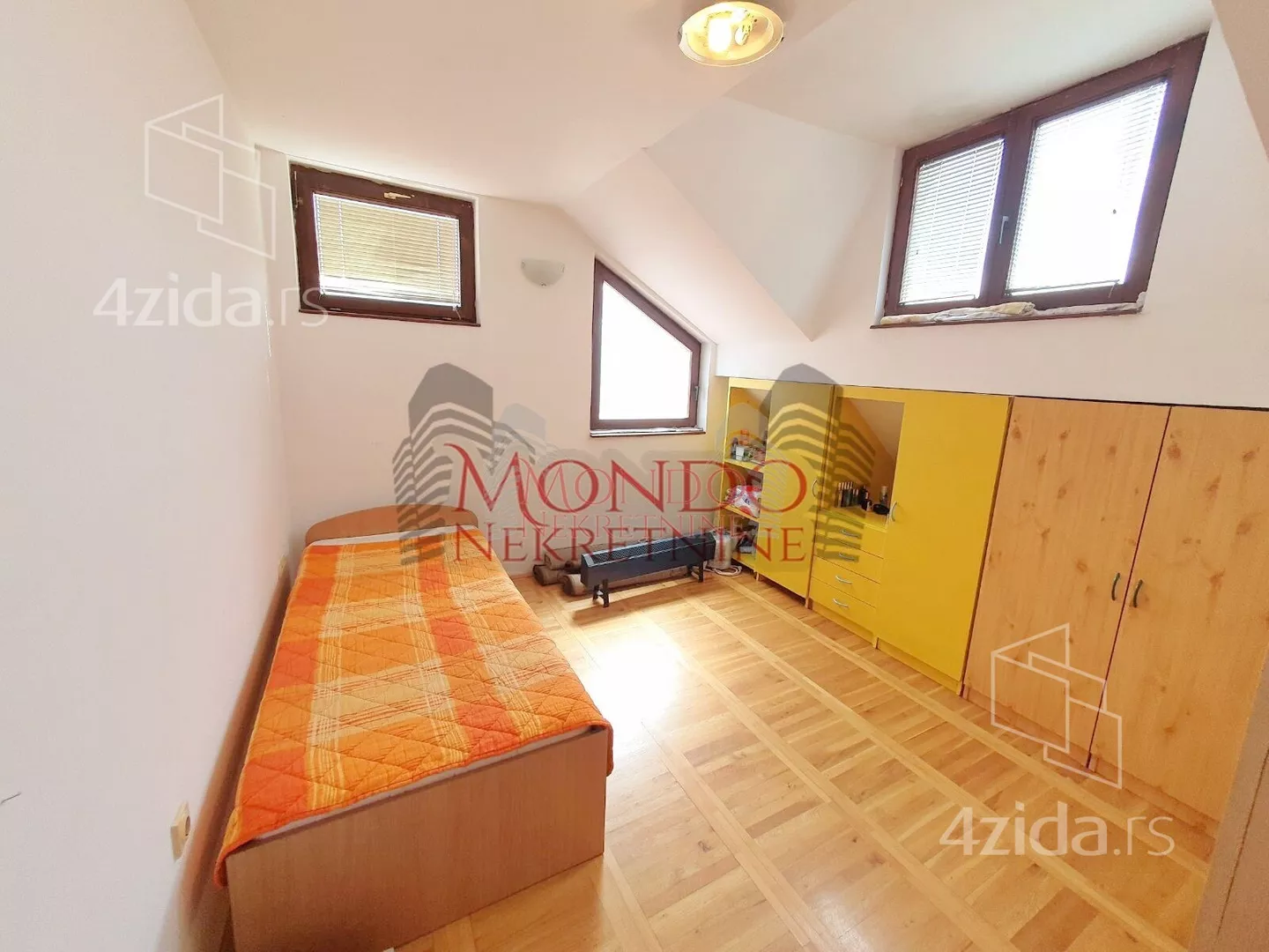 Četvorosoban stan | 4zida