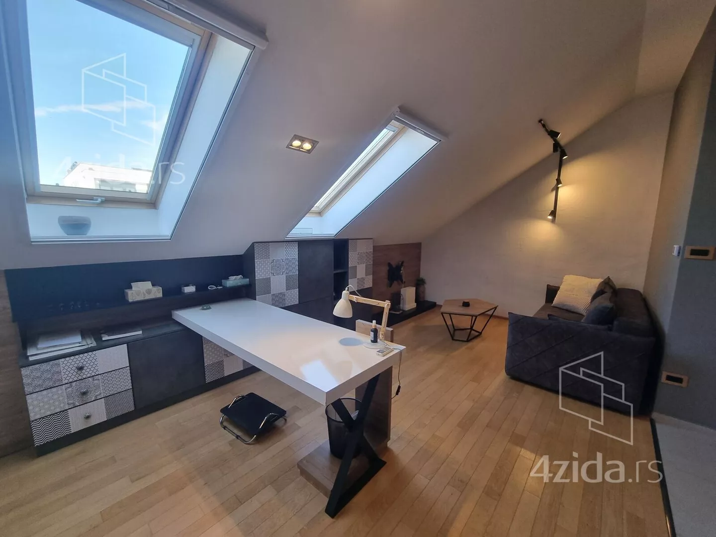 Petosoban stan | 4zida