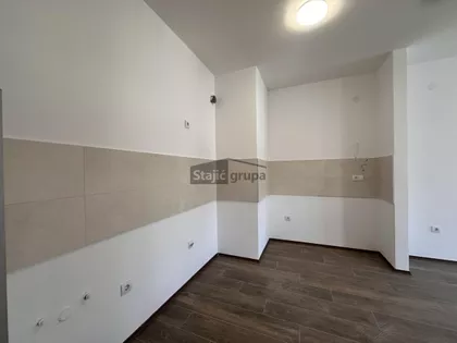 Karađorđeva | 4zida.rs