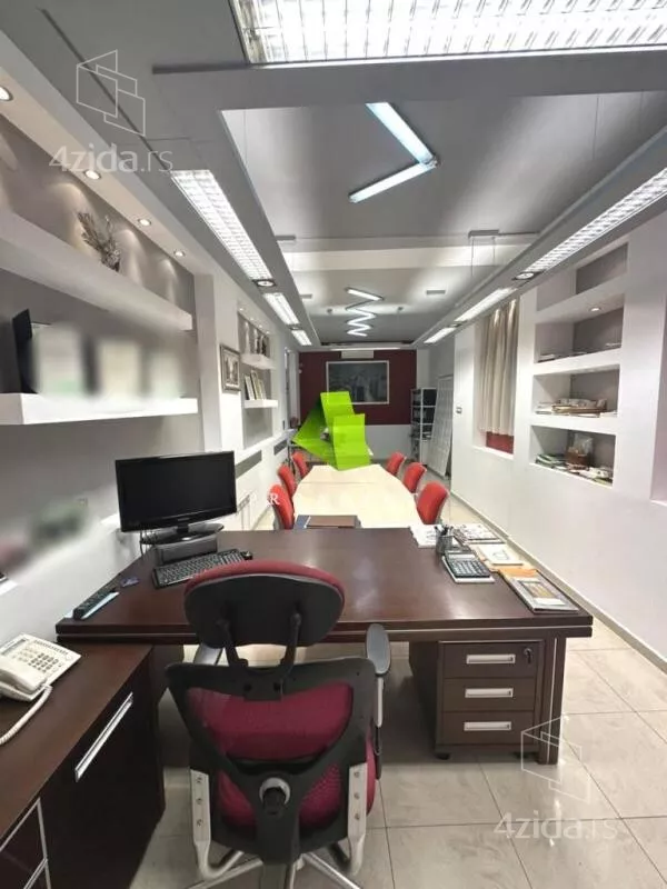 Poslovni prostor | 4zida