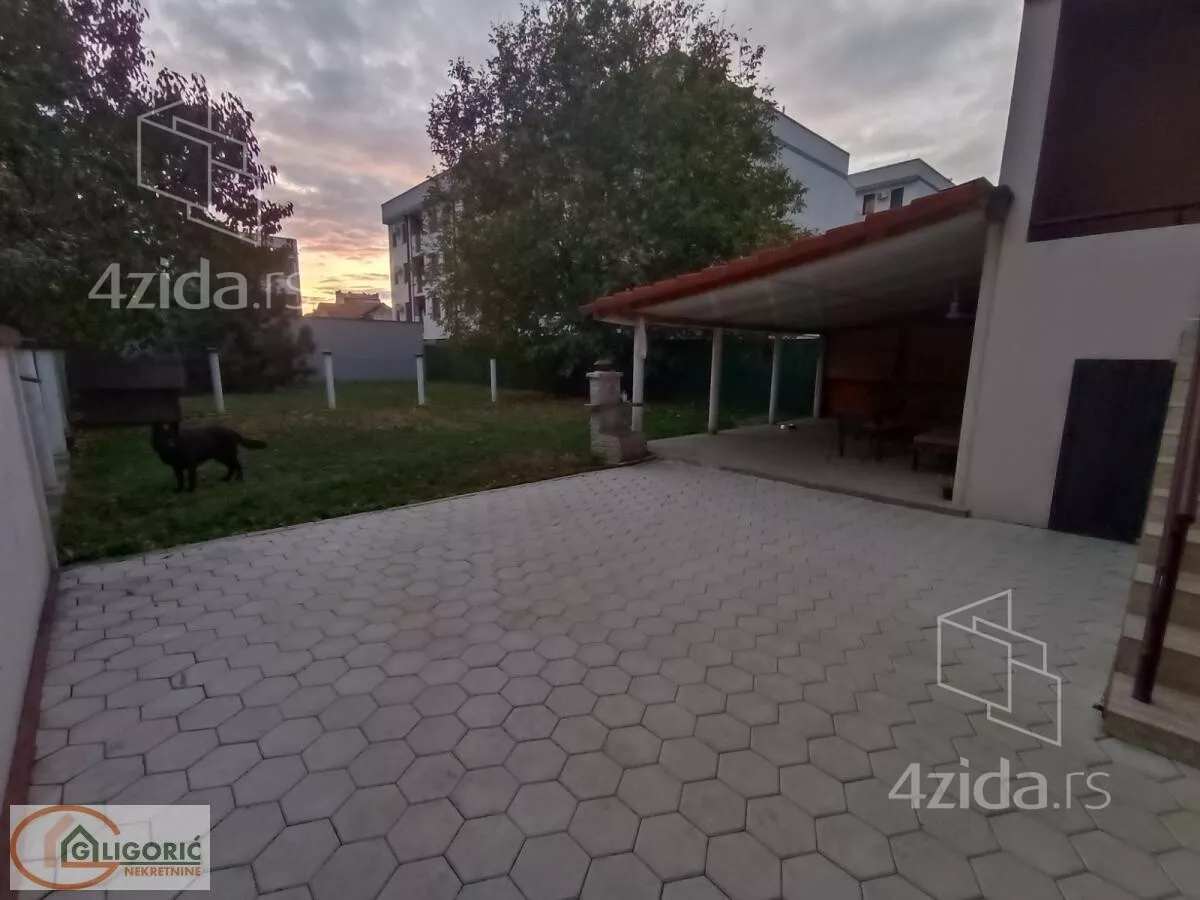 Kuća | 4zida