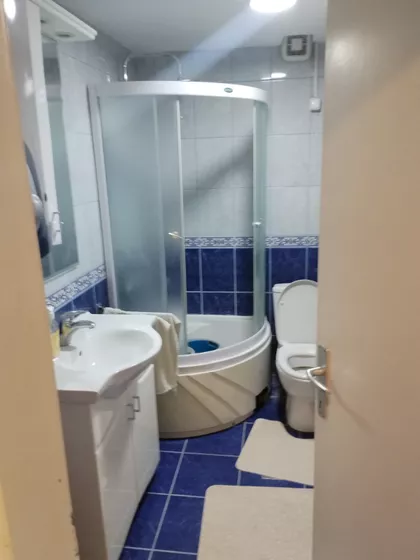 Crnovrška R2 | 4zida.rs