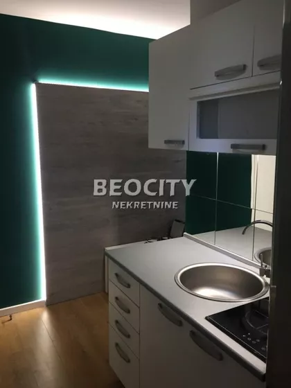 Ustanička | 4zida.rs