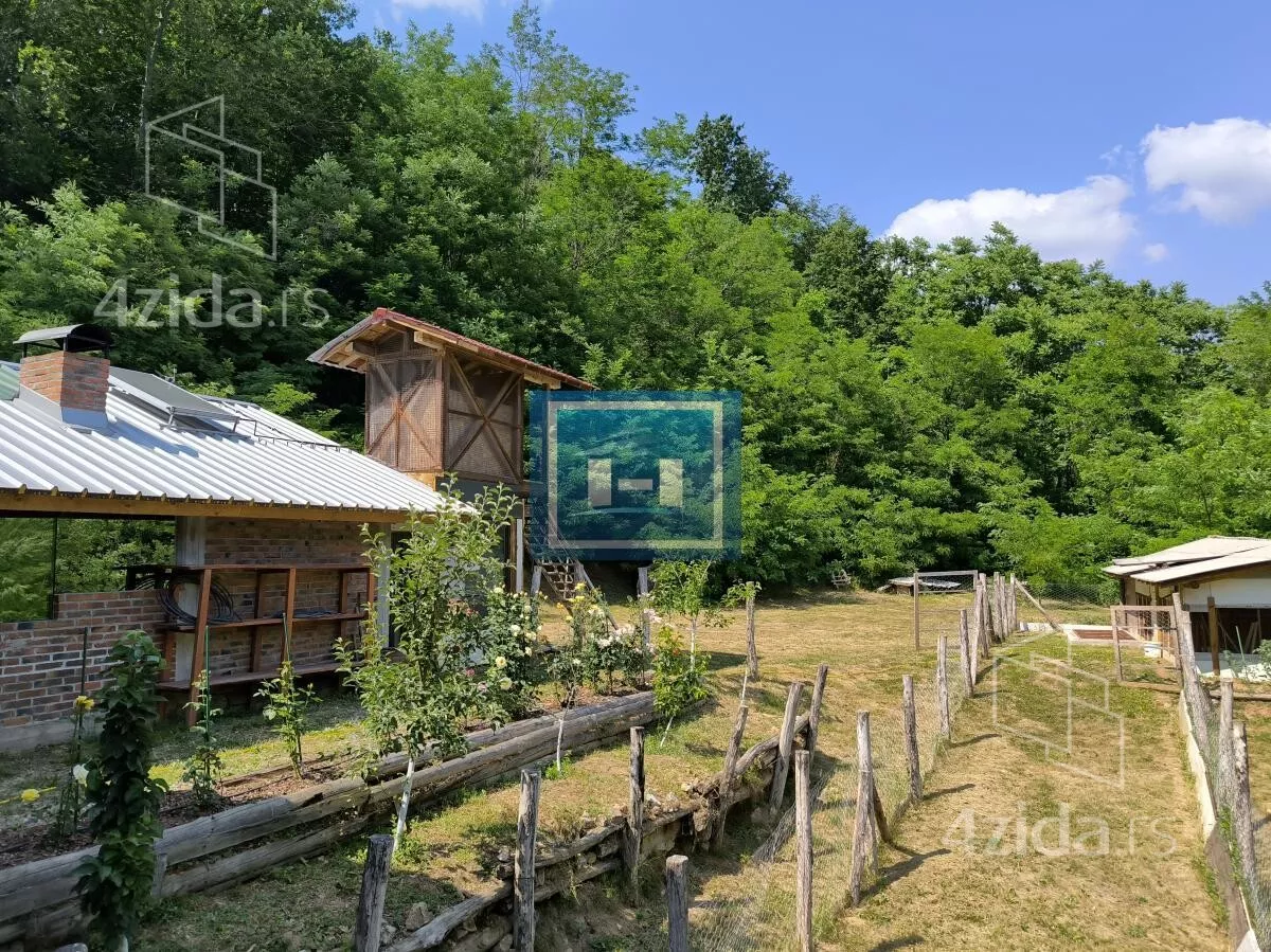 Ugostiteljski objekat | 4zida