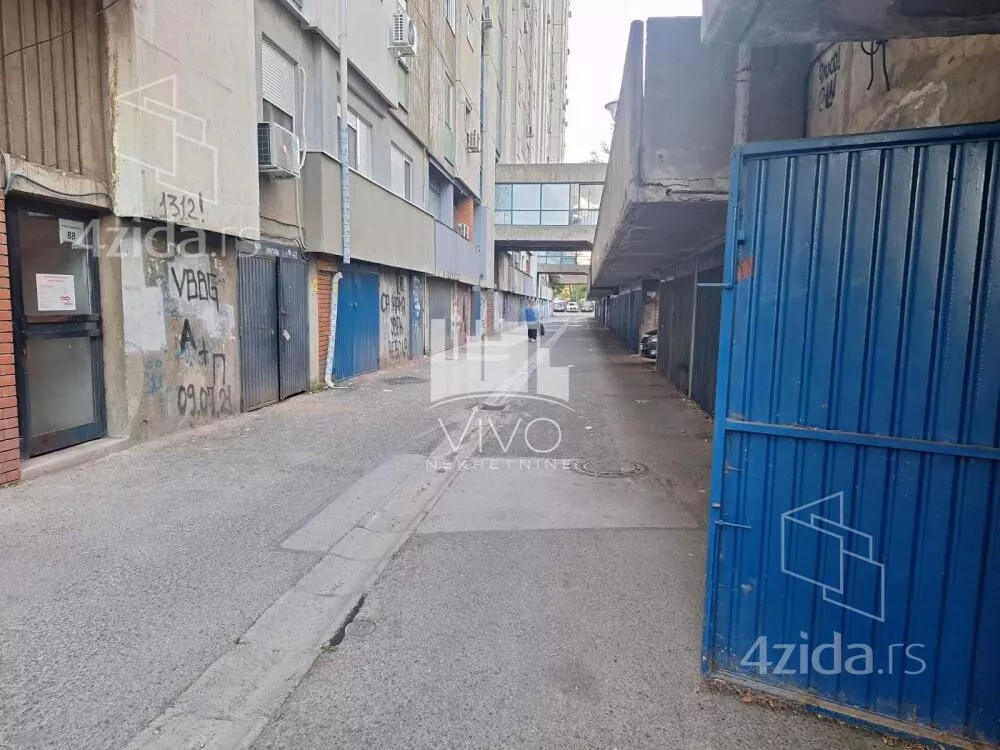 Garaža | 4zida