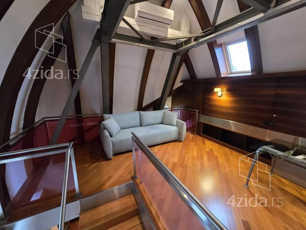 Šestosoban stan | 4zida