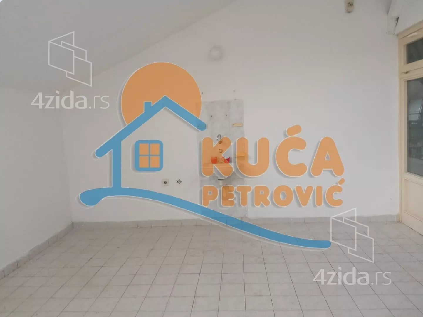 Lokal | 4zida