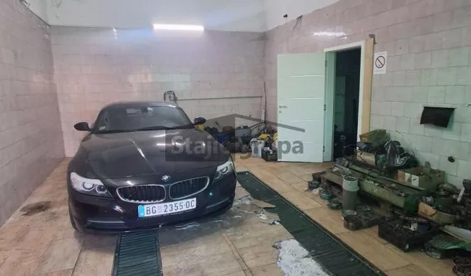 Poslovni prostor | 4zida