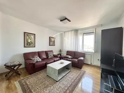 Zmaj Jovina | 4zida.rs