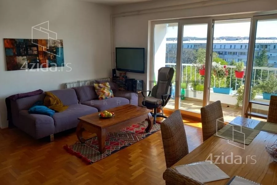 Troiposoban stan | 4zida