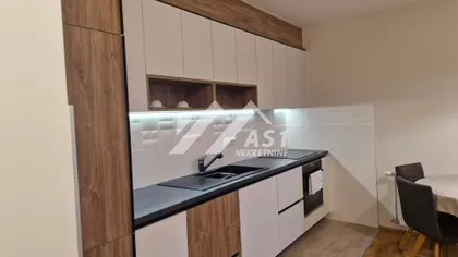 Karađorđeva | 4zida.rs