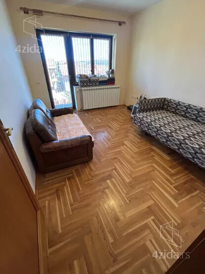 4-etažna kuća | 4zida