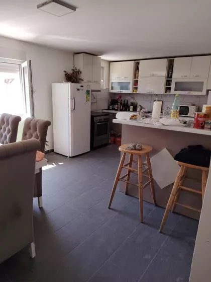 Cara Lazara Bb | 4zida.rs