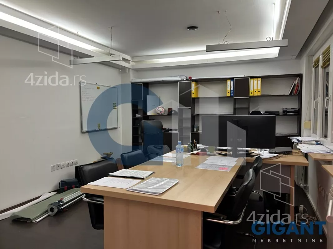 Lokal | 4zida