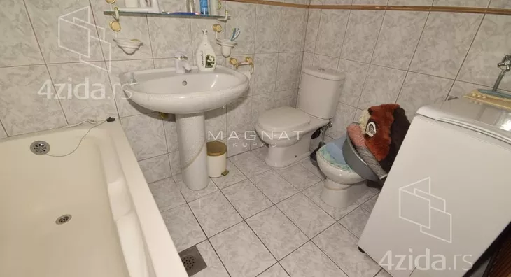 4-etažna kuća | 4zida