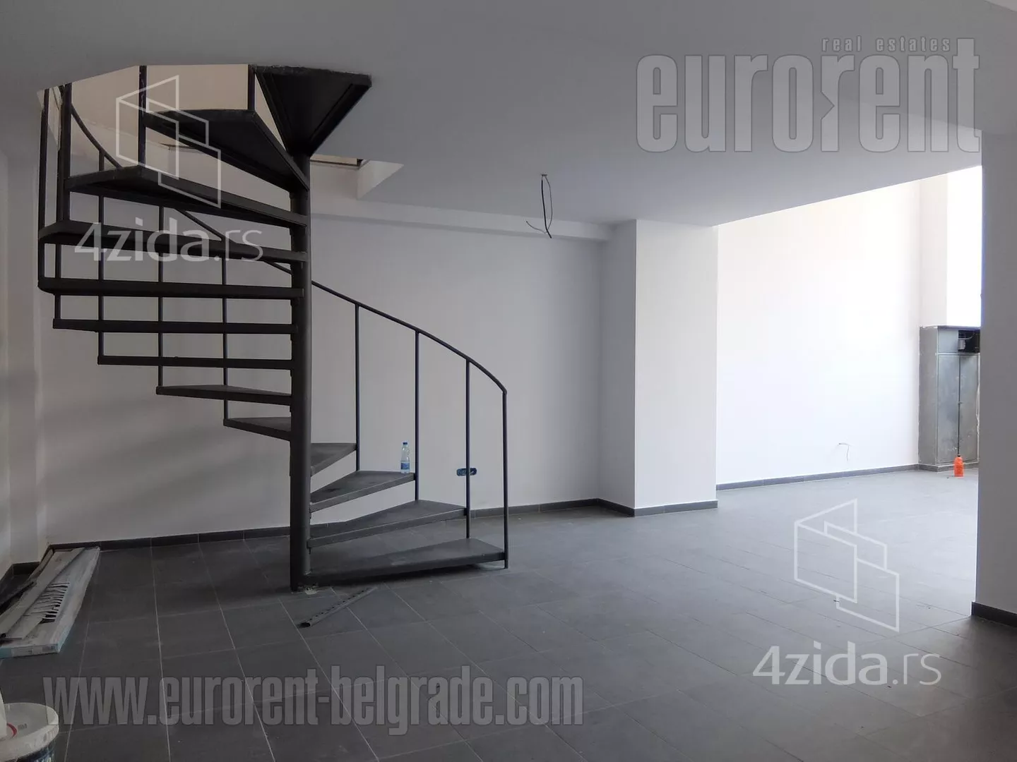 Lokal | 4zida