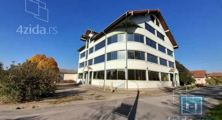 Poslovni prostor | 4zida