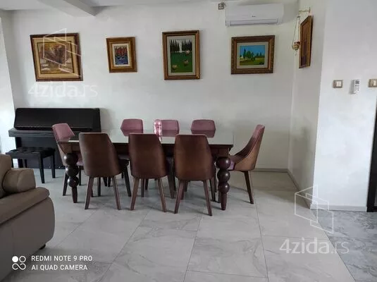 Šestosoban stan | 4zida