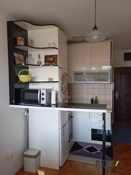 Bulevar Patrijarha Pavla (Somborski Bulevar) | 4zida.rs