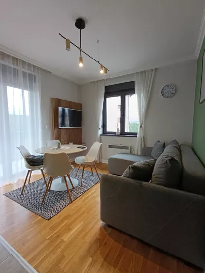 Obudovica | 4zida.rs