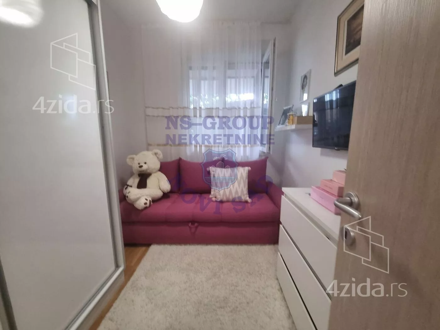 Jednoiposoban stan | 4zida