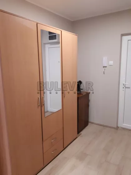 Vladimira Rolovića | 4zida.rs