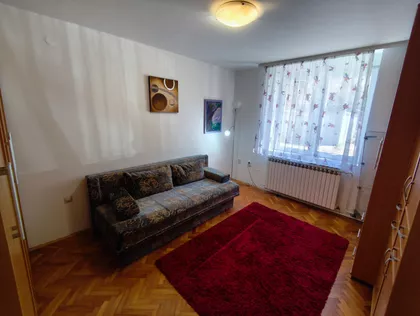 Rentgenova | 4zida.rs