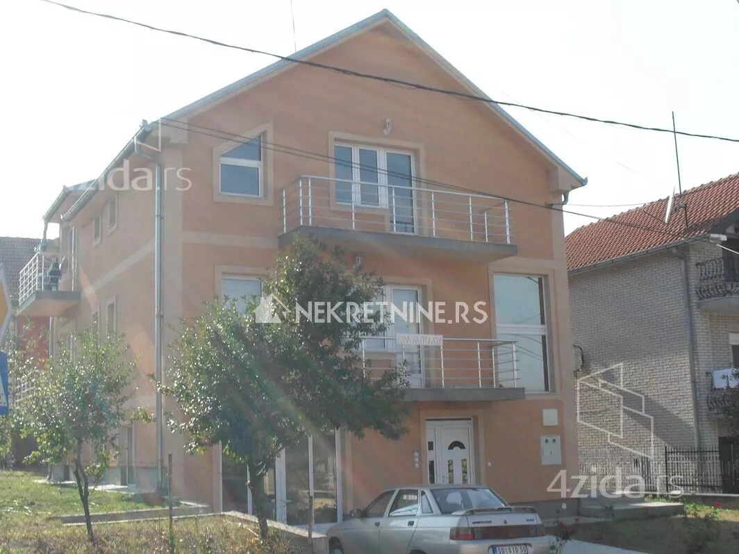 3-etažna kuća | 4zida