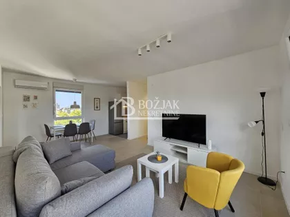 Žitni Trg | 4zida.rs
