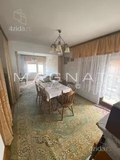 4-etažna kuća | 4zida
