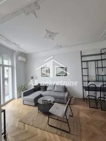 Skupština | 4zida.rs