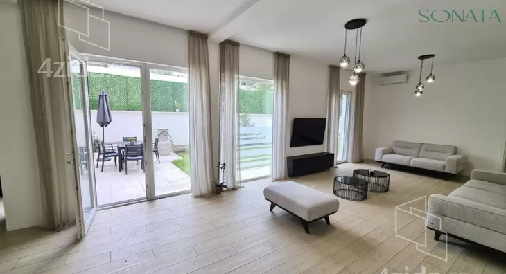 Šestosoban stan | 4zida