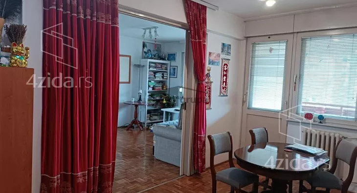 Troiposoban stan | 4zida