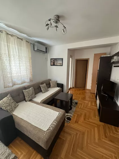 Vojvode Vlahovića | 4zida.rs