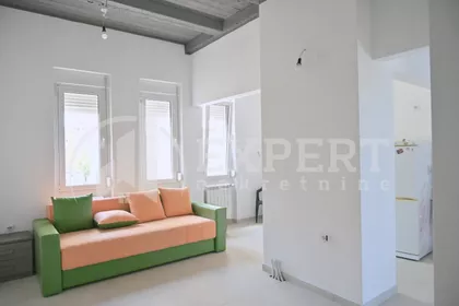 Božidarčeva | 4zida.rs
