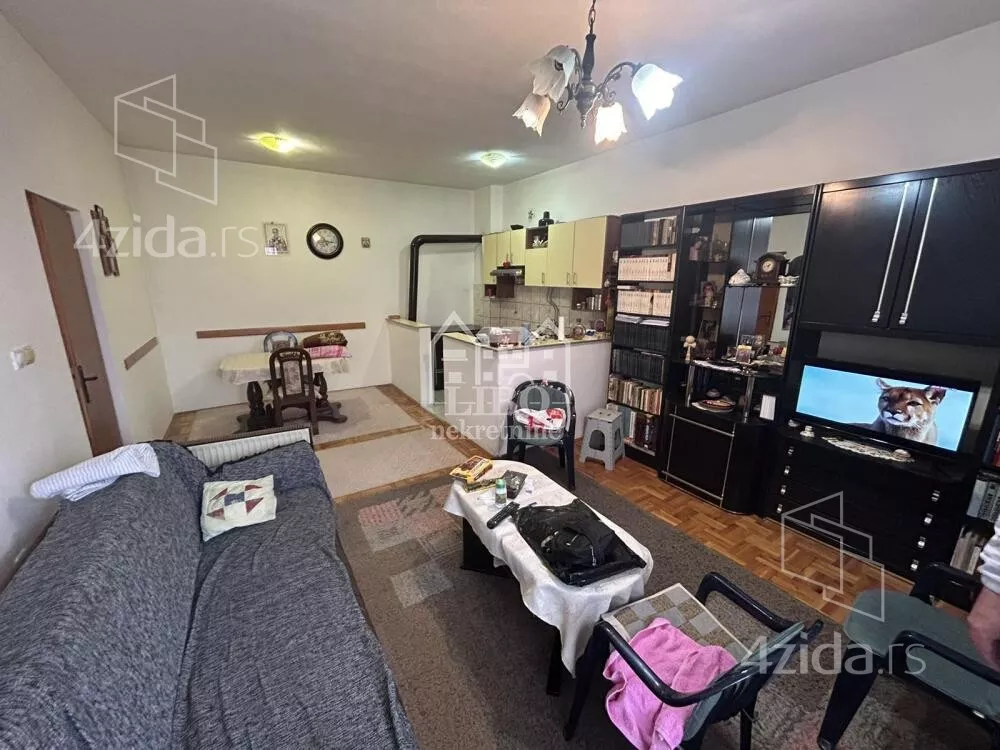 4-etažna kuća | 4zida