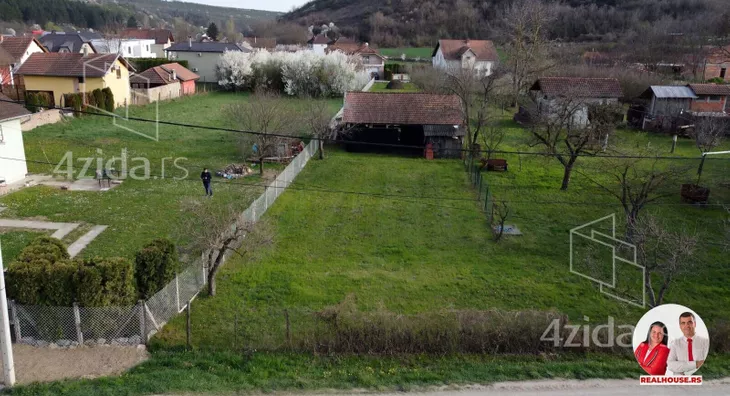 Građevinsko zemljište | 4zida