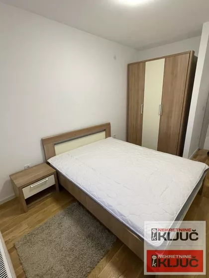 Novo Naselje | 4zida.rs