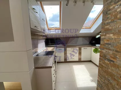 Heroja Pinkija | 4zida.rs