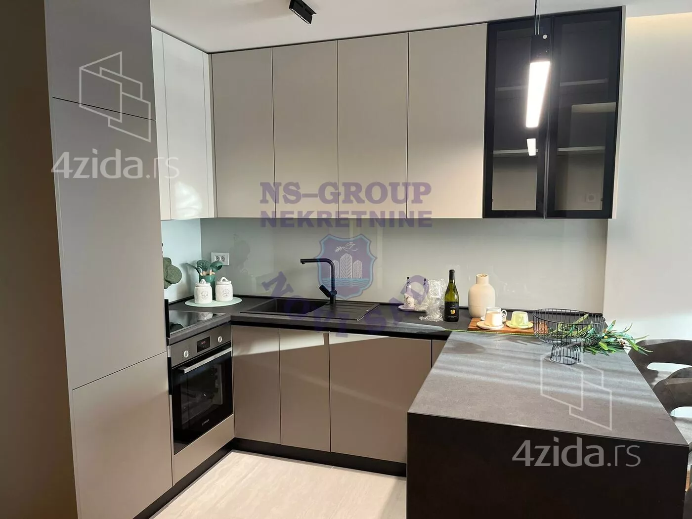 Jednoiposoban stan | 4zida