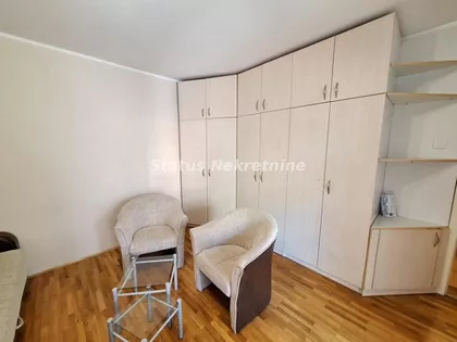 Trg Komenskog | 4zida.rs