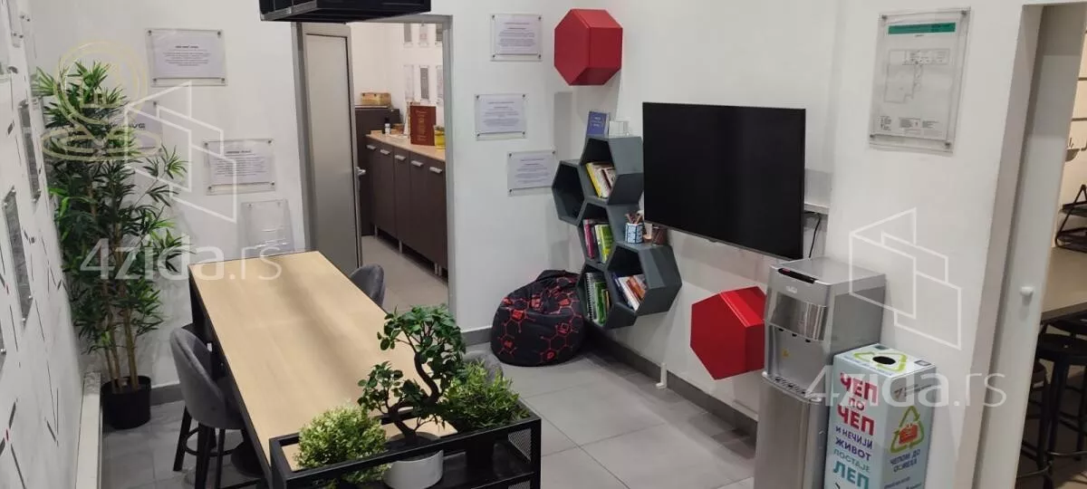 Poslovni prostor | 4zida