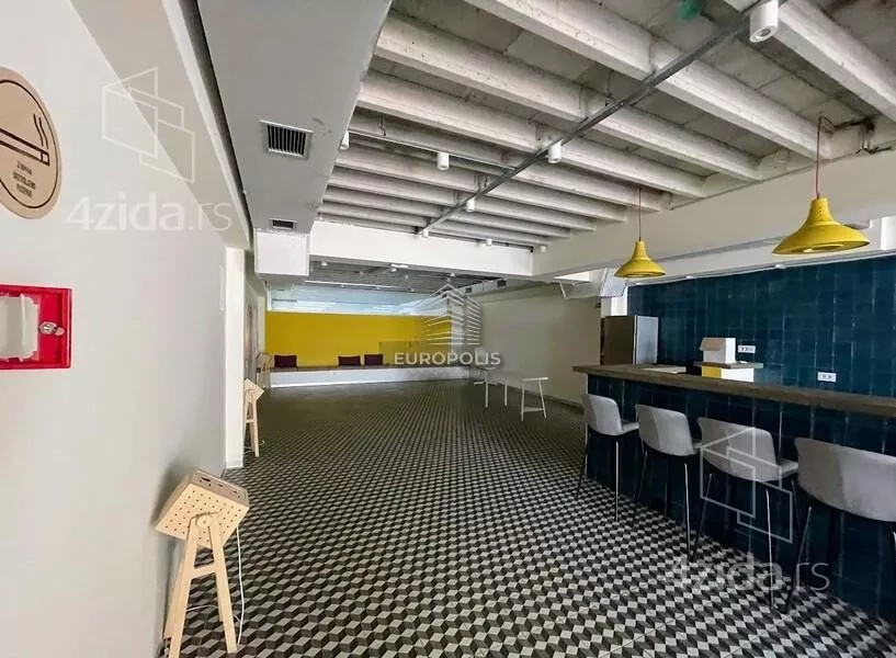 Poslovni prostor | 4zida