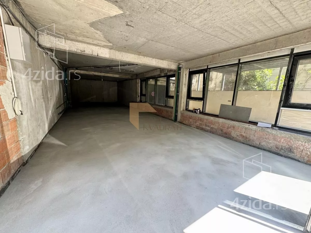 Poslovni prostor | 4zida