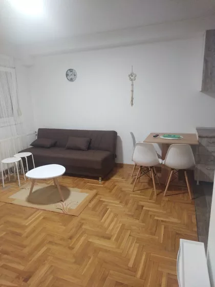 Podmorničara Đorđa Mitrovića 7 | 4zida.rs