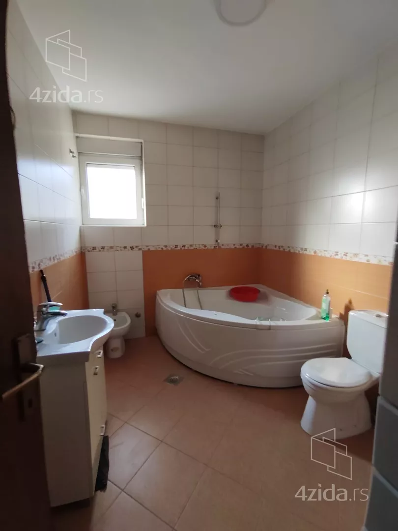 4-etažna kuća | 4zida