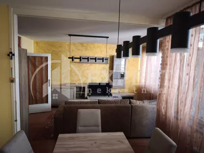 Cara Uroša | 4zida.rs